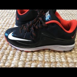 Pre-Owned Nike Lunar Pregame 2 Men's Training Shoe